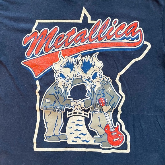 Metallica Minneapolis, Saint Paul, Minnesota Twins Concert T-Shirt, Medium, Navy - Picture 6 of 9